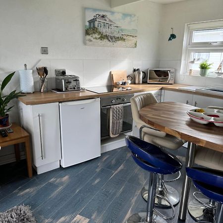 Cosy Beach Chalet Scratby Eksteriør billede